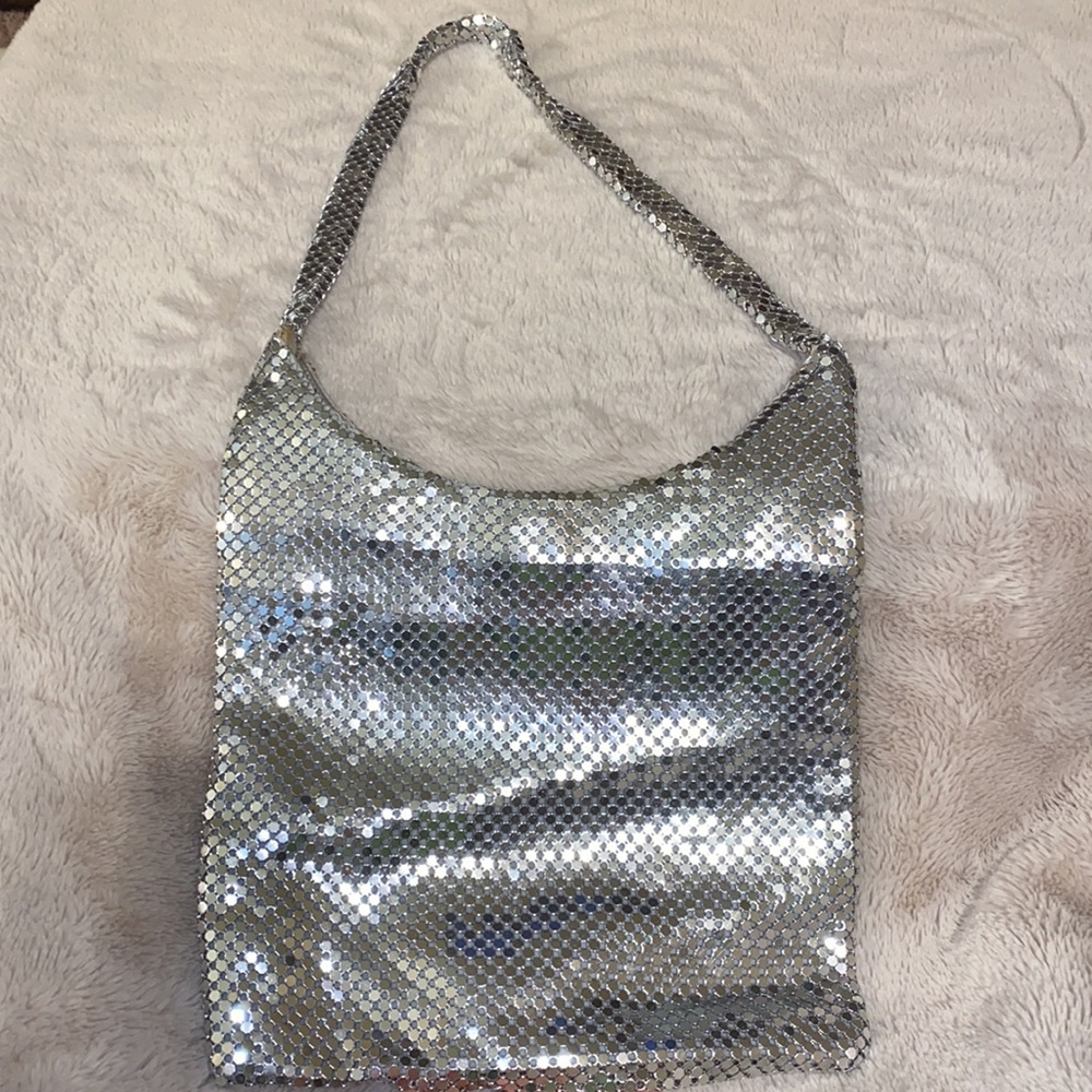 3/$15🌈 Silver Chain-Link Purse
